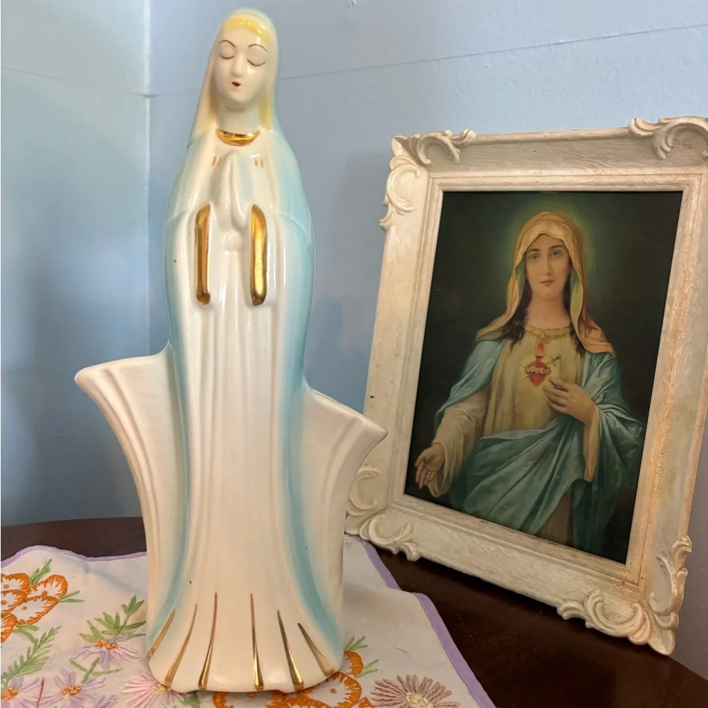 Vintage Mid Century Virgin Mary Ceramic Statue ~ Vase ~ Planter Blue & Gold - Picture 1 of 4